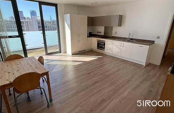 1 Bed Flat - Sequoia House