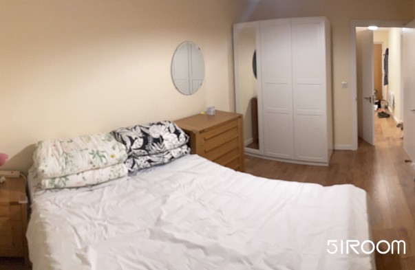 1 Bed Flat - 4 Chapter Way