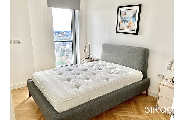 3 Bed Flat - Two Fifty One 26